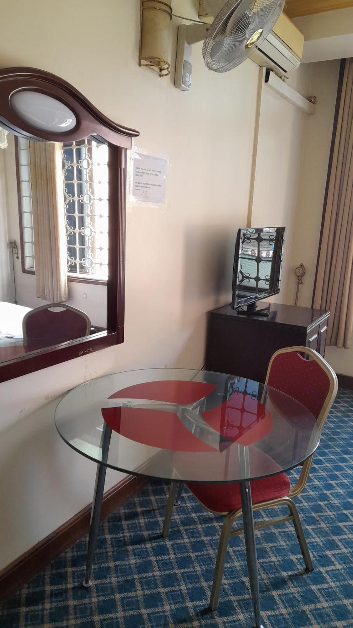 New Jbk Hotel كامبالا المظهر الخارجي الصورة