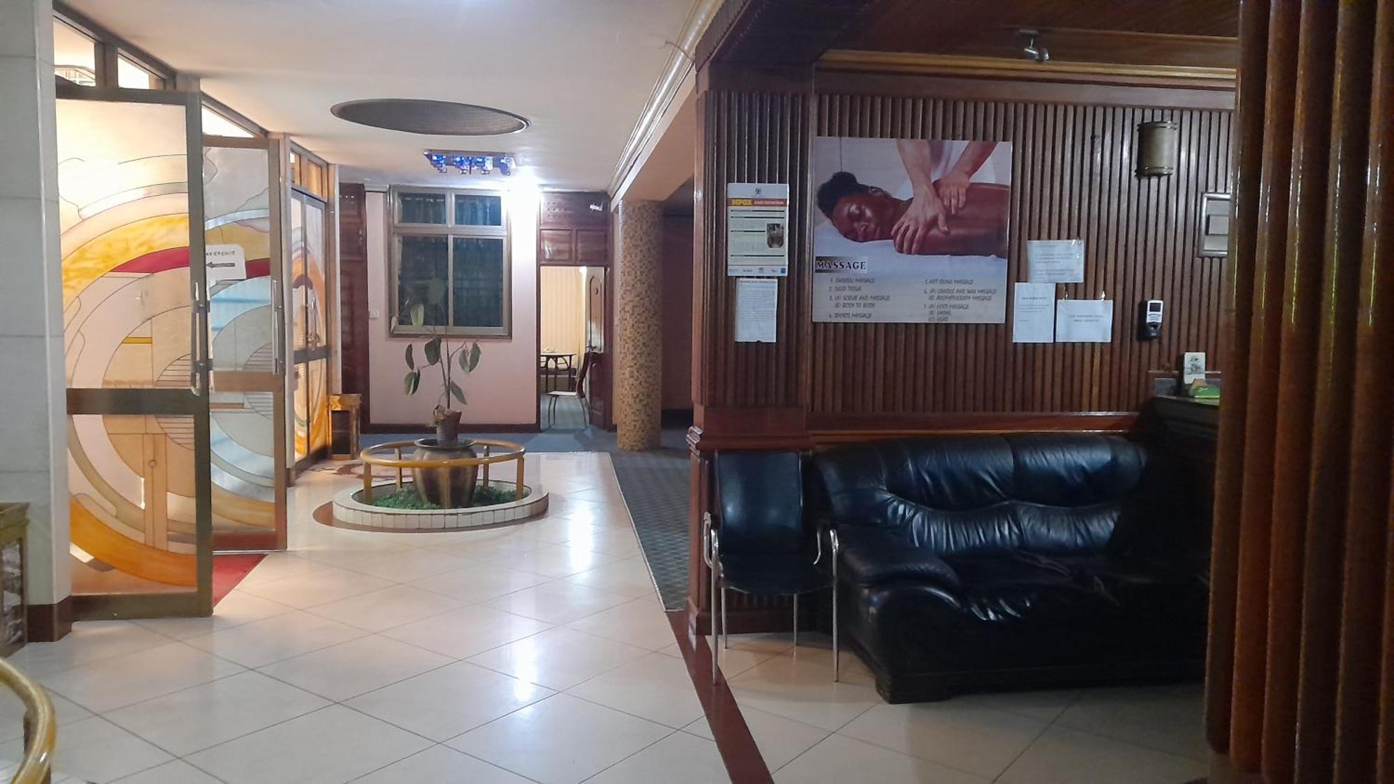 New Jbk Hotel كامبالا المظهر الخارجي الصورة