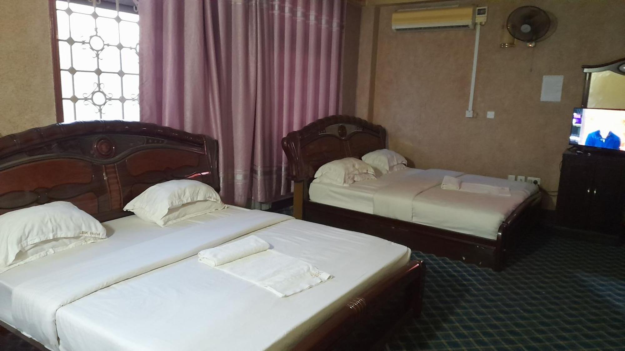 New Jbk Hotel كامبالا المظهر الخارجي الصورة